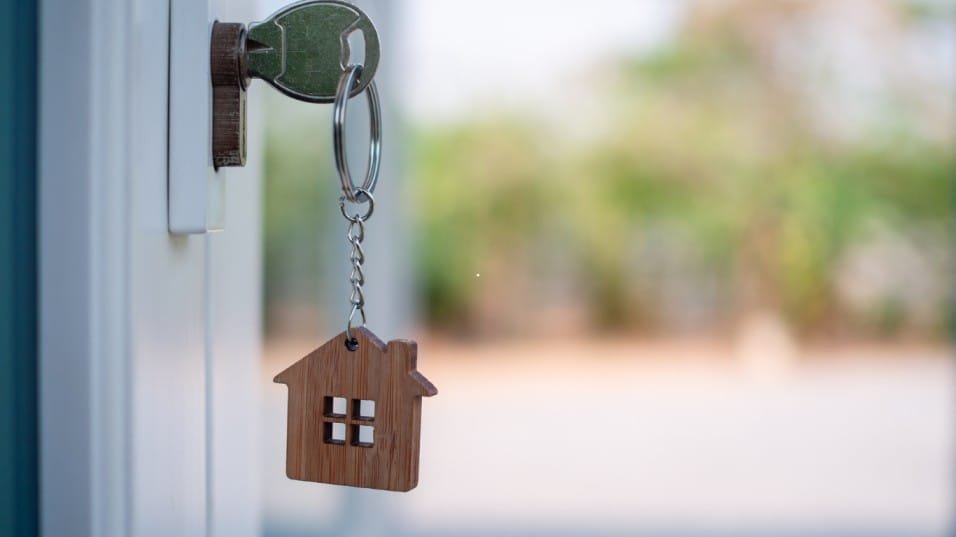 A Residential Locksmith expert working to fix door lock issues